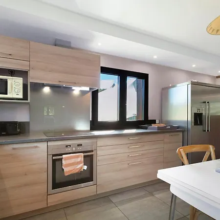 Holiday home La Roseliere Flancourt-Crescy-en-Roumois